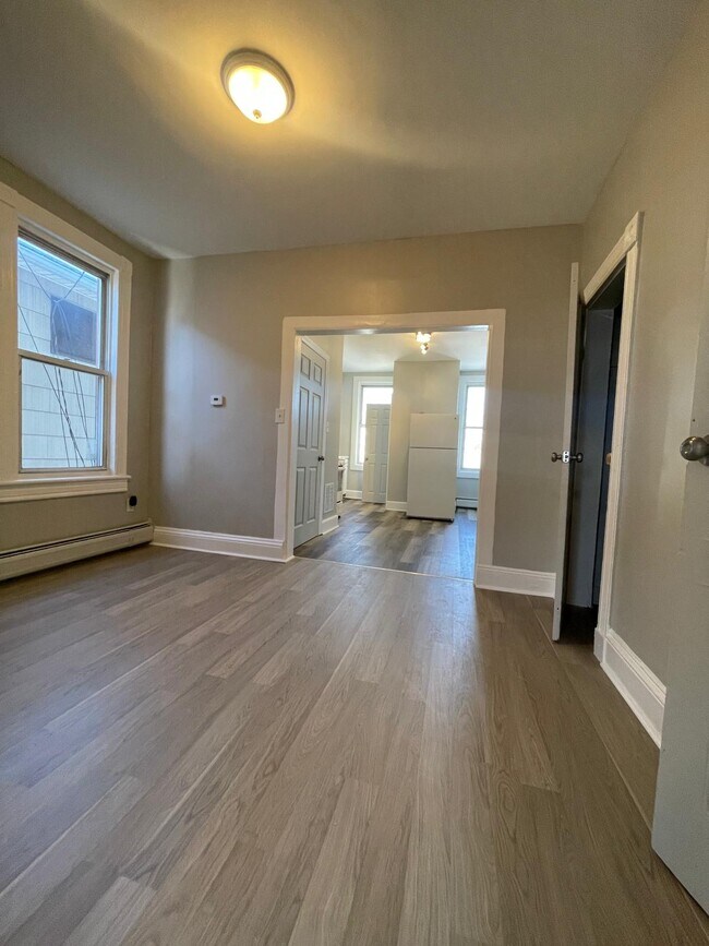 76 Neptune Ave in Jersey City, NJ - Building Photo - Building Photo