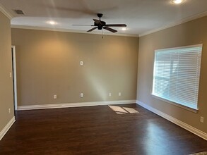 3934 Mobley Cir in Tyler, TX - Building Photo - Building Photo