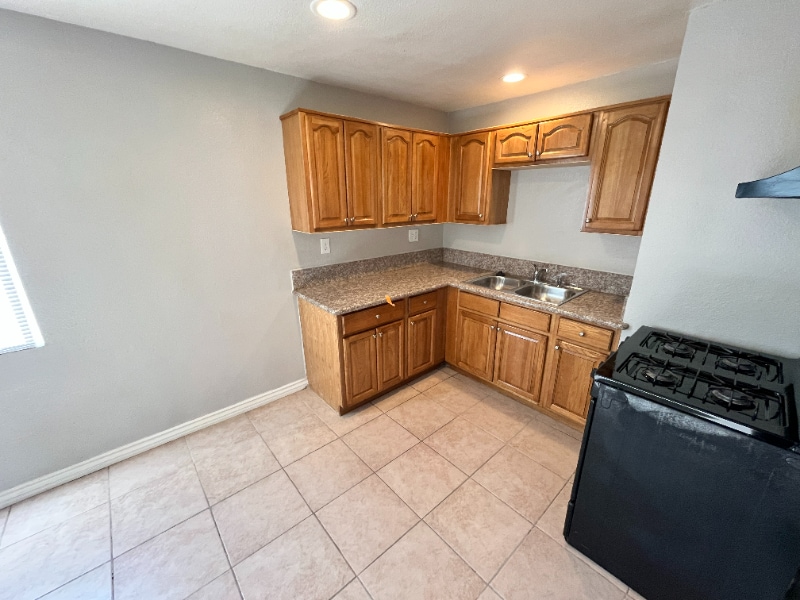 1602 N H St in San Bernardino, CA - Building Photo