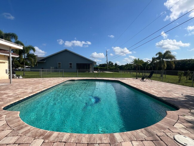 224 Akron Rd in Greenacres, FL - Building Photo - Building Photo