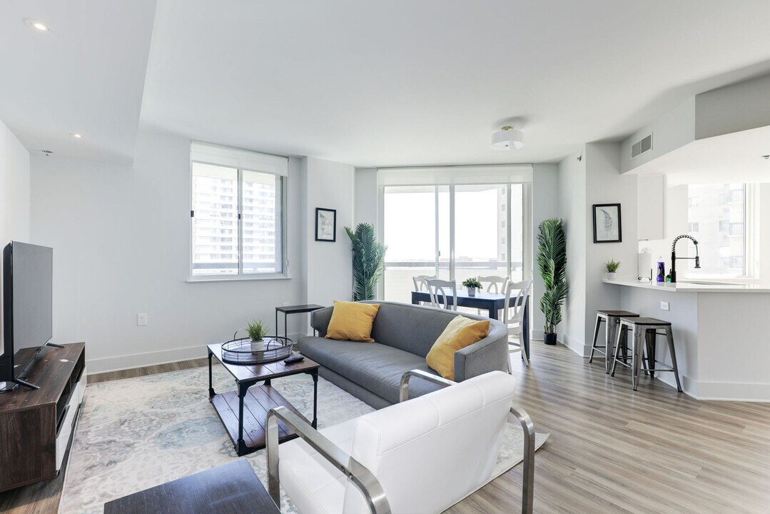 1221 S Eads St in Arlington, VA - Building Photo