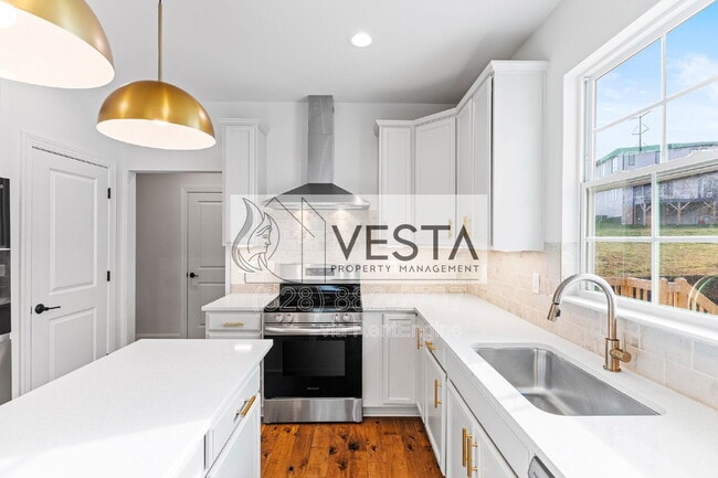 86 Scott Mdws Dr in Asheville, NC - Building Photo - Building Photo