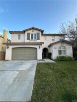 35429 Saddle Hill Rd in Lake Elsinore, CA - Building Photo