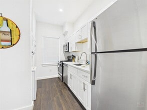 1010 W 26th St in Austin, TX - Foto de edificio - Building Photo