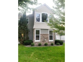 3049 Chamberlain St in Maplewood, MN - Building Photo - Building Photo