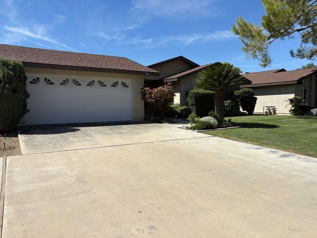 property at 6005 Indian Wells Ave