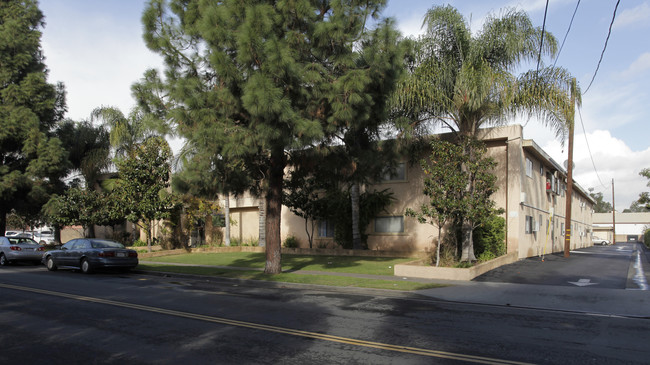 Park Place Apartments in Buena Park, CA - Building Photo - Building Photo