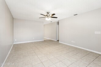2065 Chelwood Ct in Jacksonville, FL - Building Photo - Building Photo