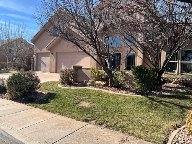 property at 1936 S 2700 E Cir