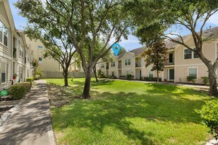 1131 W 24th St in Houston, TX - Building Photo