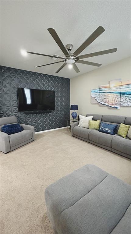 8761 Hinsdale Heights Dr in Polk City, FL - Building Photo - Building Photo