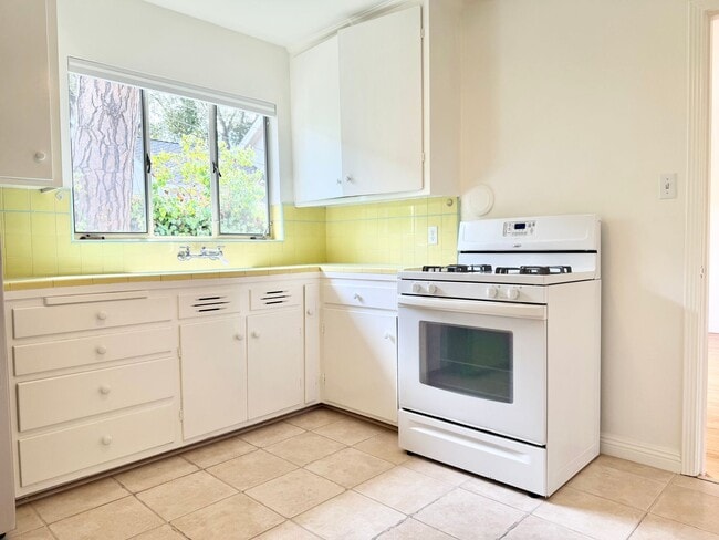property at 1300 Hoover St