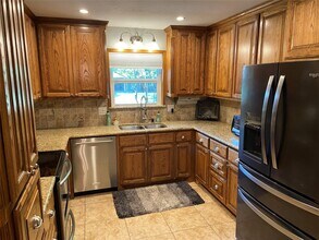 310 Rosebud Dr in Stephenville, TX - Building Photo - Building Photo