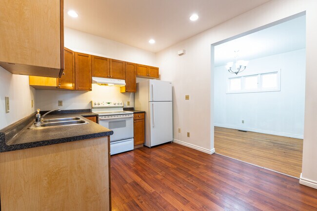 125 Mavety St in Toronto, ON - Building Photo - Building Photo