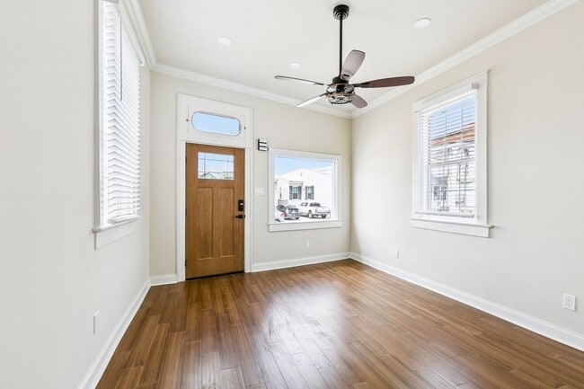 2009 Governor Nicholls St in New Orleans, LA - Building Photo - Building Photo