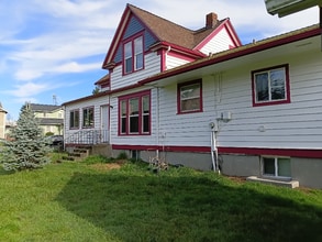 2322 S 25th St in Tacoma, WA - Building Photo - Building Photo