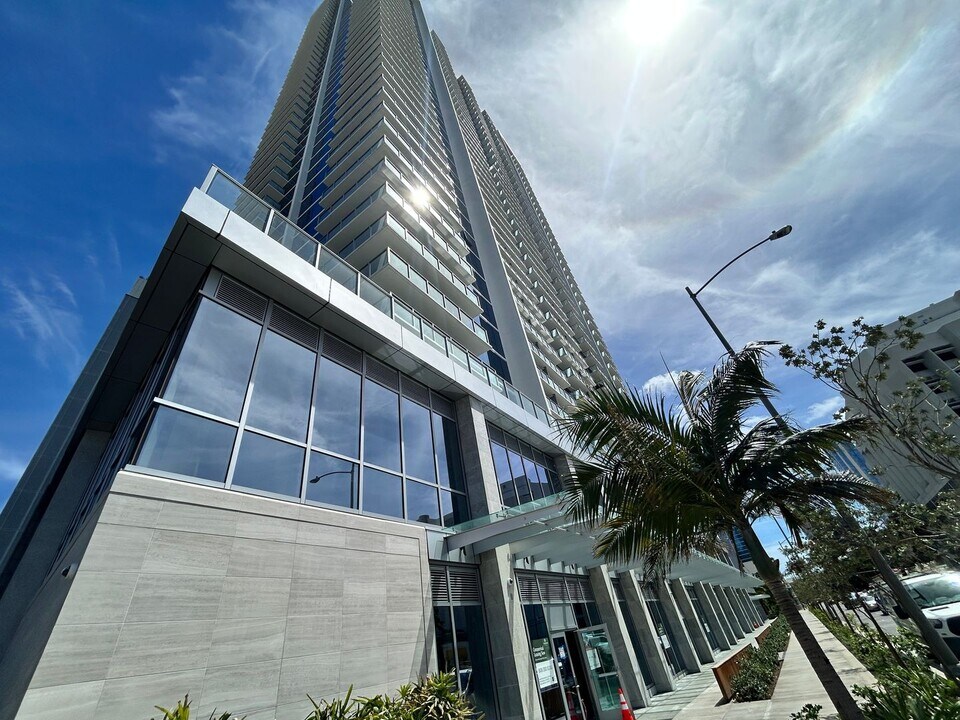 1515 Lions St in Honolulu, HI - Building Photo