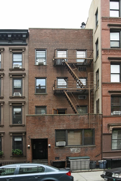 518 E 82nd St in New York, NY - Building Photo