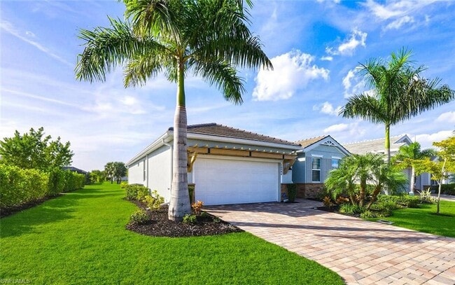 28044 Sanibel Sands St in Bonita Springs, FL - Foto de edificio - Building Photo
