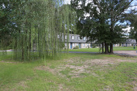 Falling Water Apartments in Lufkin, TX - Foto de edificio - Building Photo