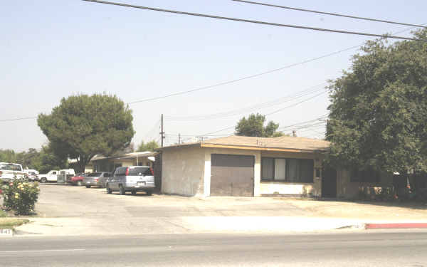 13651-13653 Los Angeles St in Baldwin Park, CA - Building Photo