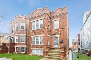 3535 W School St in Chicago, IL - Building Photo