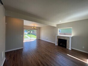 2142 Woburn St in Bellingham, WA - Building Photo - Building Photo