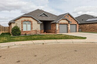 208 Berkshire Ave in Wolfforth, TX - Building Photo - Building Photo