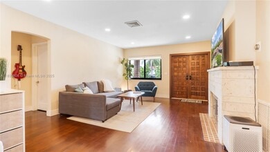 619 SW 20th Rd in Miami, FL - Building Photo - Building Photo