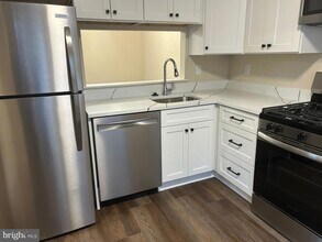 804 Briarwood Ct in Washington Township, NJ - Building Photo - Building Photo