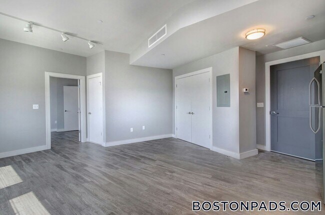 23 Central Ave in Lynn, MA - Building Photo - Building Photo
