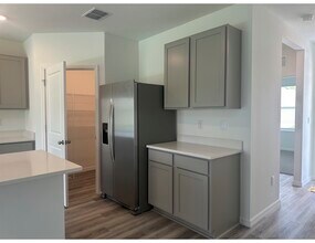 10588 Farm Hill Ave in Land O Lakes, FL - Building Photo - Building Photo