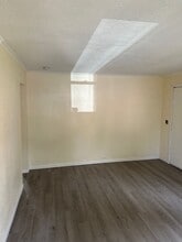 11404 8th Ave NE in Seattle, WA - Building Photo - Building Photo