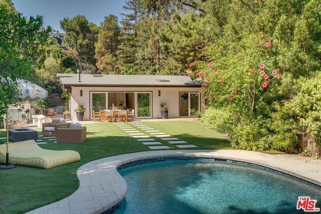 property at 10120 Cielo Dr