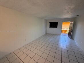 6278 W 22nd Ct in Hialeah, FL - Building Photo - Building Photo