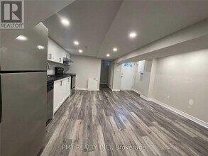 449 Concord Ave in Toronto, ON - Building Photo - Building Photo