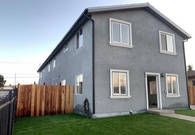 property at 220 W 112th St