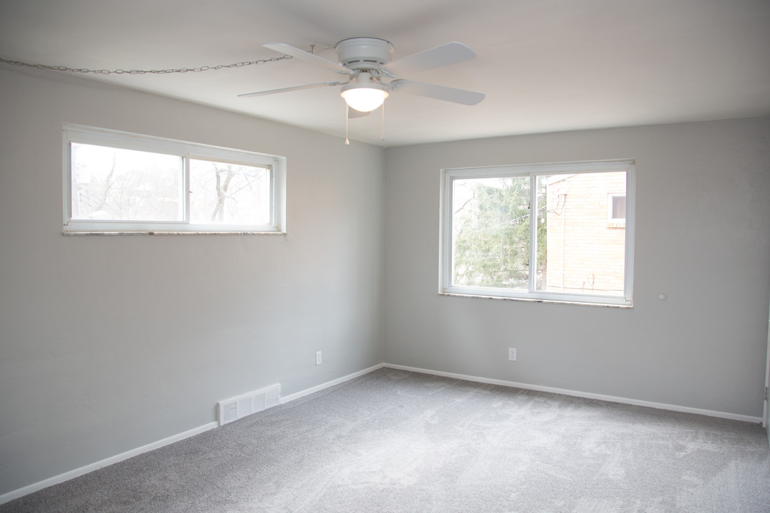 111 Pauline Pl in Pittsburgh, PA - Building Photo