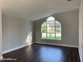 1758 Chandelier Cir E in Jacksonville, FL - Building Photo - Building Photo