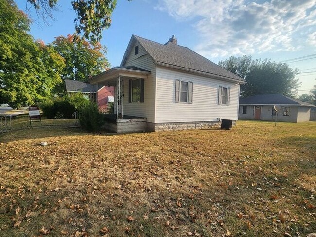908 S 17th St in Terre Haute, IN - Building Photo - Building Photo