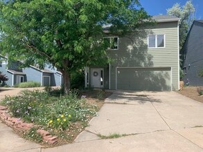 3625 Roundtree Ct in Boulder, CO - Building Photo - Building Photo