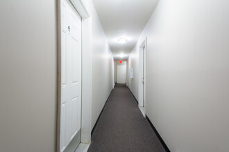 335-339 Barrie St in Kingston, ON - Building Photo - Interior Photo