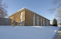 5305 52nd St in Kenosha, WI - Foto de edificio - Building Photo