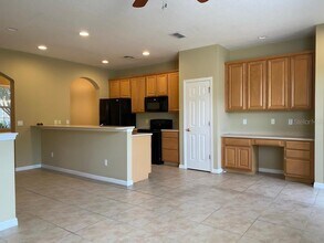 8461 Leeland Archer Blvd in Orlando, FL - Building Photo - Building Photo