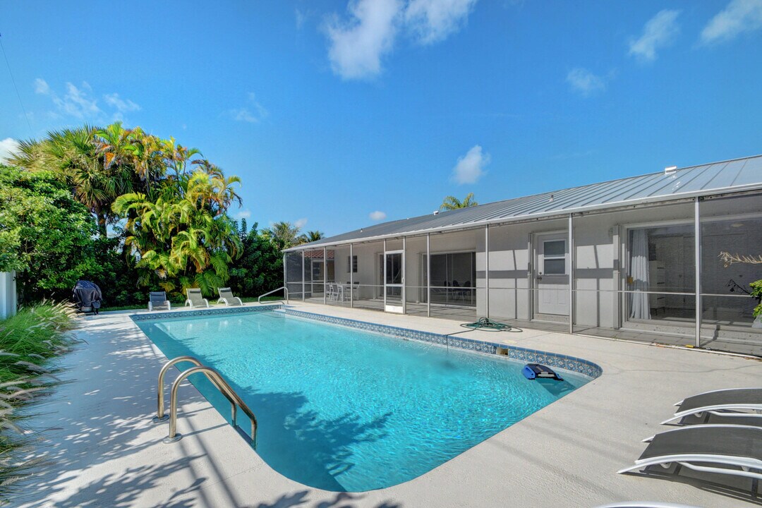 1171 Bimini Ln in West Palm Beach, FL - Building Photo