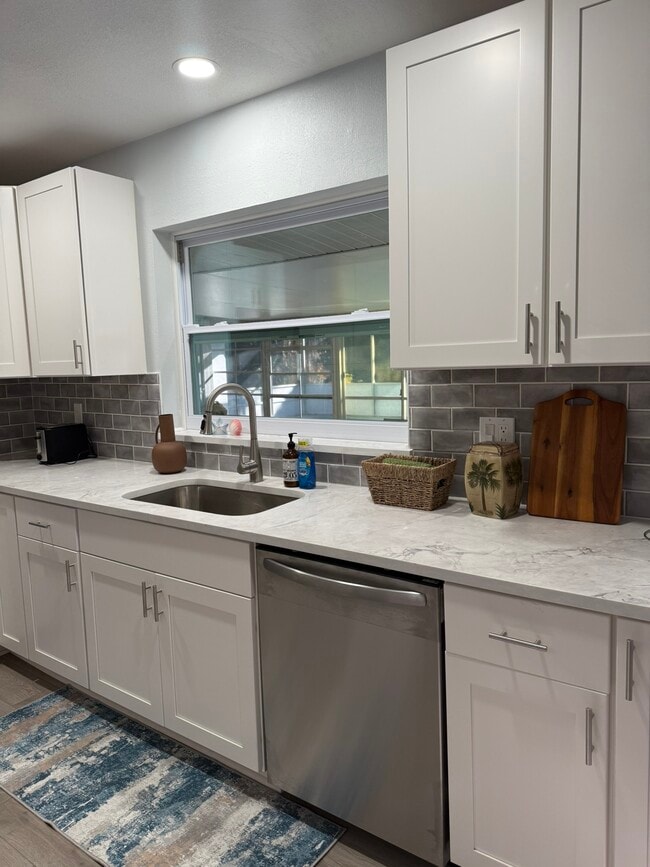 154 SE Selva Ct in Port St. Lucie, FL - Foto de edificio - Building Photo