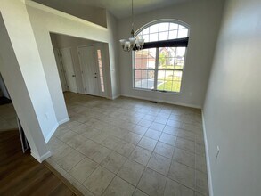 5022 Dayflower Dr in Tipp City, OH - Building Photo - Building Photo