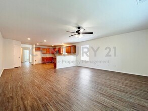 10457 Winding Passage Way in Fort Worth, TX - Building Photo - Building Photo