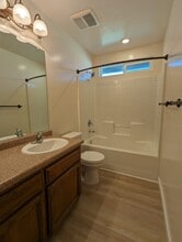 2756 Chardonnay Ln in Wasco, CA - Foto de edificio - Building Photo