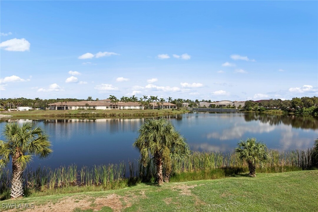 8736 River Homes Lane in Bonita Springs, FL - Building Photo